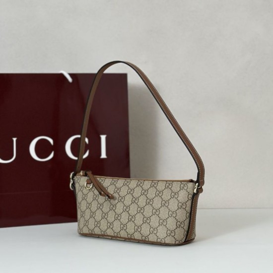 Replica Borsa a tracolla piccola Gucci GG Emblem 847281 Nera Imitazione