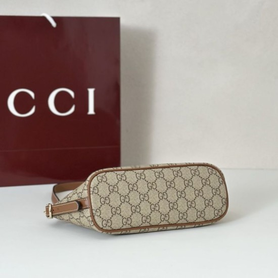 Replica Borsa a tracolla piccola Gucci GG Emblem 847281 Nera Imitazione