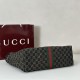 Replica Gucci 815214 Borsa tote media GG Emblem in pelle goffrata rossa Imitazione