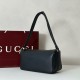 Replica Borsa a tracolla Gucci Half Horsebit Mini/media 860787 Pelle Granata Nero Imitazione