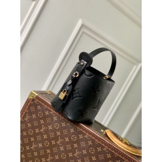 Replica Borsa a secchiello Louis Vuitton All In BB M13480 Nera Imitazione