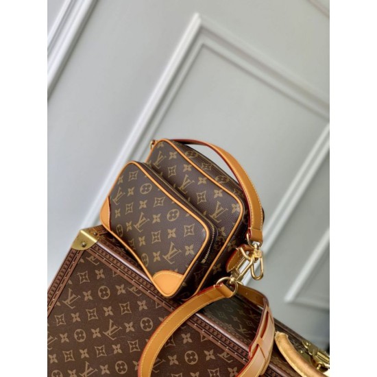 Replica Borsa a tracolla da uomo Louis Vuitton Nil G69 M14016 False Replica Borsa a tracolla da uomo Louis Vuitton Nil G69 M14016 Imitazione