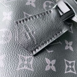 Replica Borsa da uomo Louis Vuitton Speedy Soft 30 M15102 Monogram Eclipse Imitazione