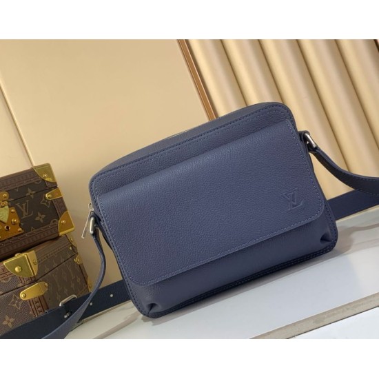 Replica Louis Vuitton Borsa da uomo Boarding Messenger LV Aerogram M15260 Blu Imitazione