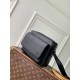 Replica Borsa a tracolla Boarding Louis Vuitton LV Aerogram da uomo M15265 Nera Imitazione