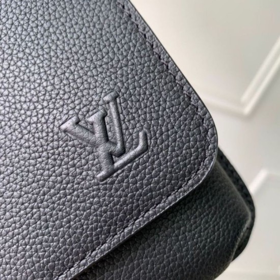 Replica Borsa a tracolla Boarding Louis Vuitton LV Aerogram da uomo M15265 Nera Imitazione