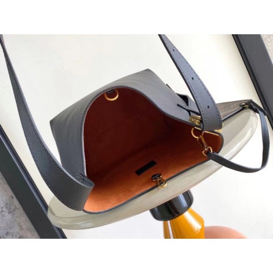 Replica Borsa a secchiello Louis Vuitton Low Key Hobo piccola M25352 Marrone Imitazione