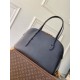 Replica Borsa tote Louis Vuitton Low Key Duffle M26257 Nera Imitazione