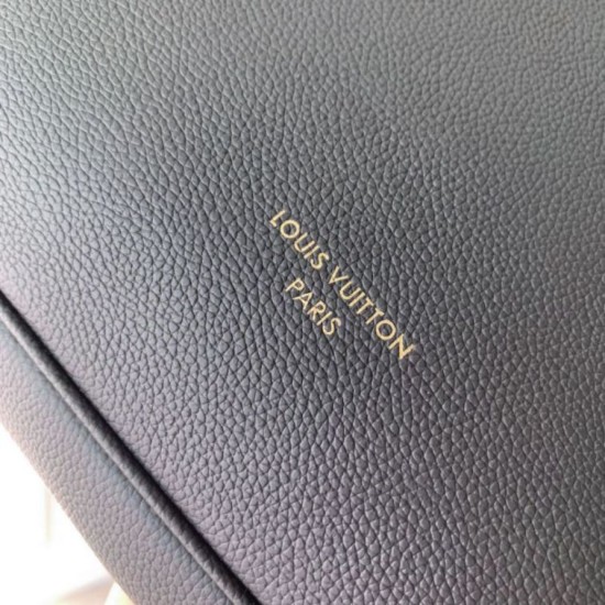 Replica Borsa tote Louis Vuitton Low Key Duffle M26257 Nera Imitazione