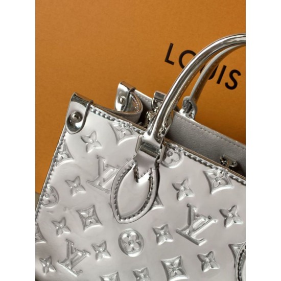 Replica Louis Vuitton Borsa tote Onthego PM M26373 Argento Imitazione