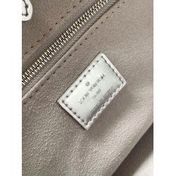 Replica Louis Vuitton Borsa tote Onthego PM M26373 Argento Imitazione
