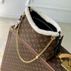 Replica Borsa a spalla Louis Vuitton CarryAll BB M26568 Imitazione