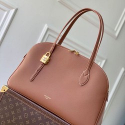 Replica Borsa tote Louis Vuitton Low Key Duffle M26688 Marrone Imitazione