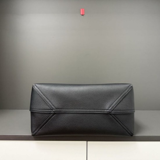 Replica Borsa hobo da uomo Louis Vuitton Verso M27022 Nera Imitazione