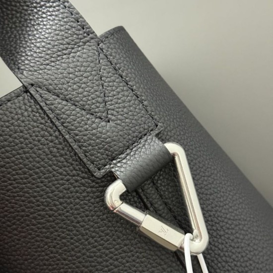 Replica Borsa hobo da uomo Louis Vuitton Verso M27022 Nera Imitazione