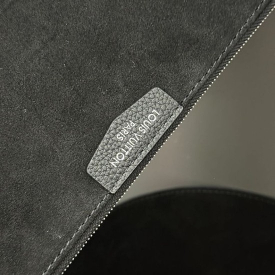 Replica Borsa hobo da uomo Louis Vuitton Verso M27022 Nera Imitazione