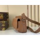 Replica Louis Vuitton Borsa da uomo Boarding Messenger LV Aerogram m25981 Marrone False Replica Louis Vuitton Borsa da uomo Boarding Messenger LV Aerogram m25981 Marrone Imitazione