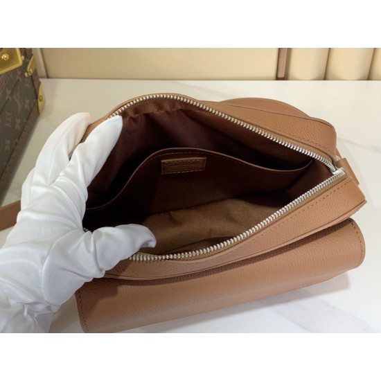 Replica Louis Vuitton Borsa da uomo Boarding Messenger LV Aerogram m25981 Marrone False Replica Louis Vuitton Borsa da uomo Boarding Messenger LV Aerogram m25981 Marrone Imitazione