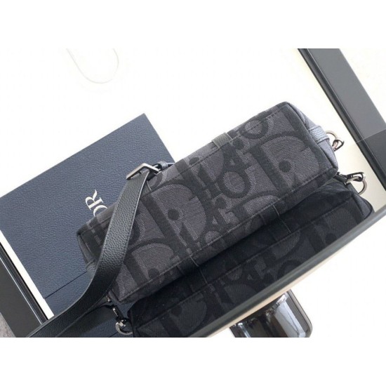 Borsa Dior Weekender 25 nera Maxi Dior Oblique Jacquard Replica originale di alta qualità Miglior Falso Borsa Dior Weekender 25 nera Maxi Dior Oblique Jacquard Economiche Premium