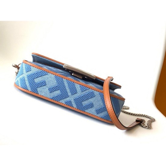 Miglior Falso Mini borsa Fendi Baguette in denim con ricamo FF Economiche Premium