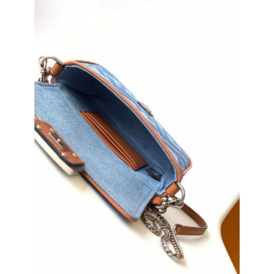 Miglior Falso Mini borsa Fendi Baguette in denim con ricamo FF Economiche Premium