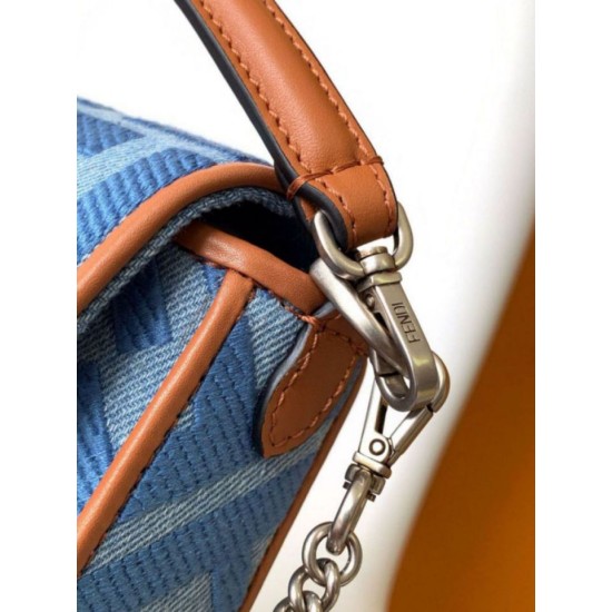 Miglior Falso Mini borsa Fendi Baguette in denim con ricamo FF Economiche Premium