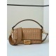 Replica perfetta Borsa media Fendi Baguette in nappa beige FF Imitazione Outlet Online