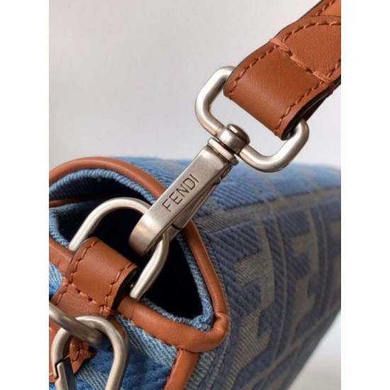Perfette Qualità Repliche Borsa media Fendi Baguette in denim con ricamo FF Imitazione