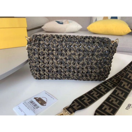 Repliche Borsa Baguette Media Fendi Strisce Intrecciate Imitazioni Premium Perfette Qualità Repliche Borsa Baguette Media Fendi Strisce Intrecciate Imitazione