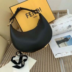 Migliore Repliche Fendi Fendigraphy Piccola Borsa Hobo Nero Economiche Outlet Online