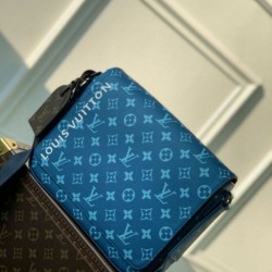 Perfette Qualità Repliche Borsa Louis Vuitton District PM Tela monogramma blu M23785 Imitazione