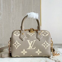 Miglior Falso Borsa Louis Vuitton Speedy Bandouliere 20 Monogram Empreinte M46575 Economiche Premium