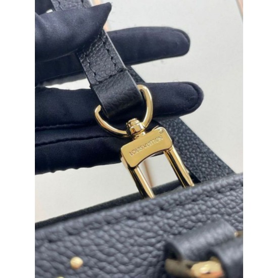 Perfette Qualità Repliche Louis Vuitton OnTheGo PM Bag con borchie M46733 Imitazione Migliore Repliche Louis Vuitton OnTheGo PM Bag con borchie M46733 Economiche Outlet Online