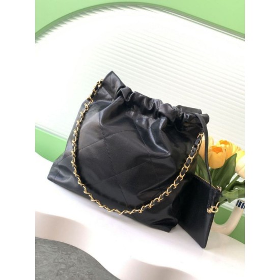 Repliche Borsa Grande Chanel 22 Pelle di Vitello Lucida AS3260 Nera Imitazioni False Online