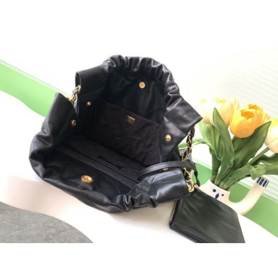 Repliche Borsa Grande Chanel 22 Pelle di Vitello Lucida AS3260 Nera Imitazioni False Online