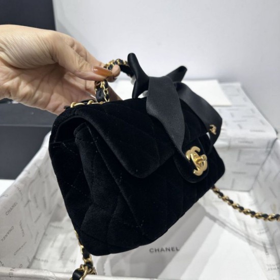 Repliche Borsa Chanel Mini con patta e manico AS5875 Nero Imitazioni False Online