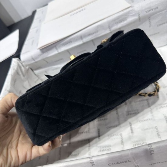 Repliche Borsa Chanel Mini con patta e manico AS5875 Nero Imitazioni False Online