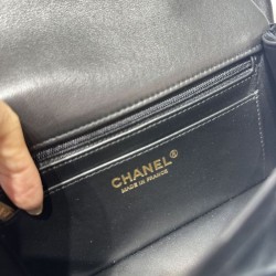Repliche Borsa Chanel Mini con patta e manico AS5875 Nero Imitazioni False Online