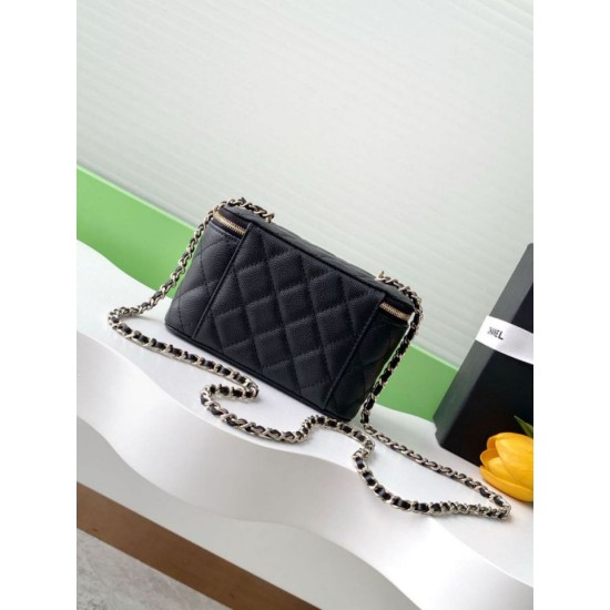 Repliche Borsa Chanel Vanity con catena AP4530 Nero Imitazioni False Online