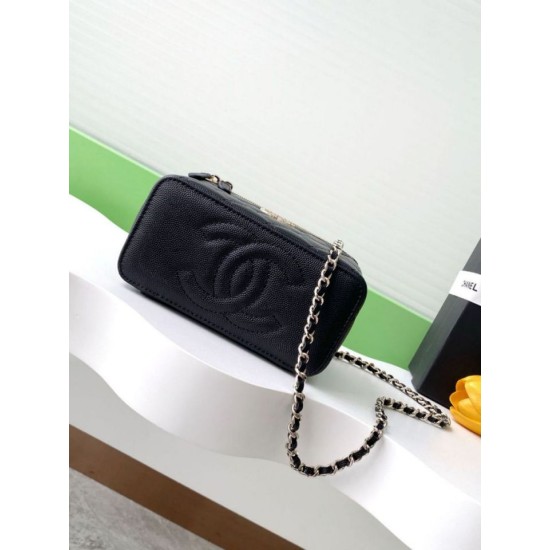Repliche Borsa Chanel Vanity con catena AP4530 Nero Imitazioni False Online