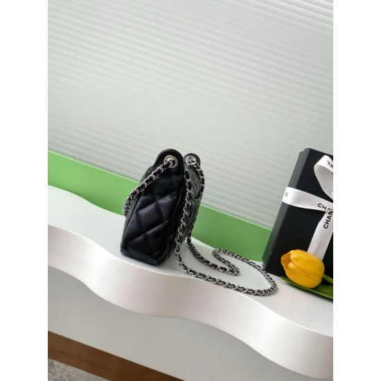 Repliche Borsa Chanel Classic Mahjong AP4855 Nero Imitazioni False Online