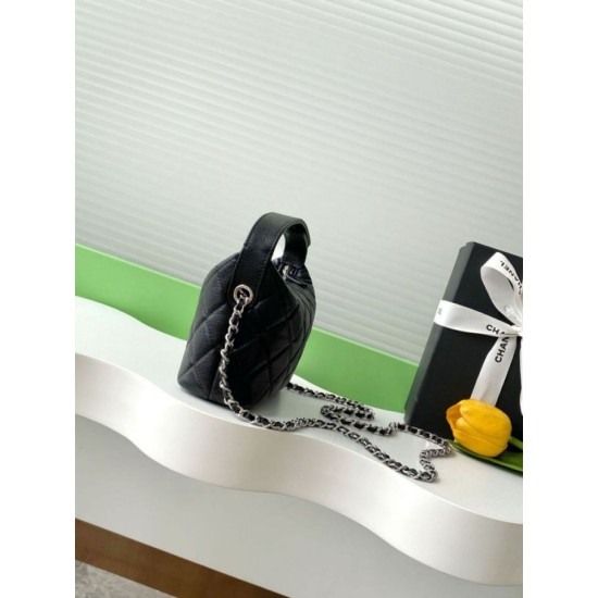 Repliche Borsa Chanel Hobo trapuntata con catena AP4850 Nero Imitazioni False Online