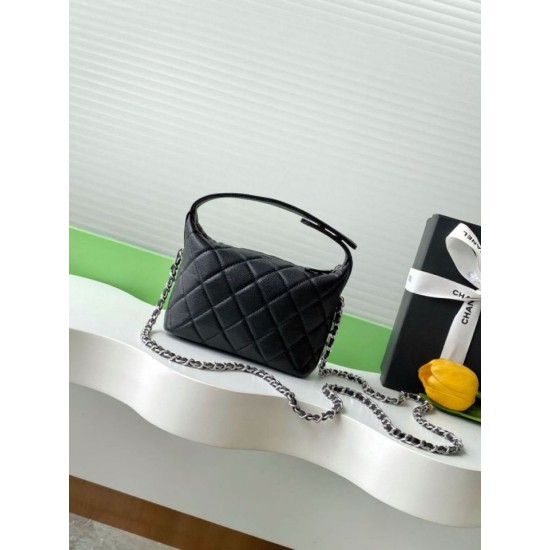 Repliche Borsa Chanel Hobo trapuntata con catena AP4850 Nero Imitazioni False Online