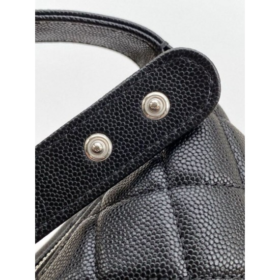 Repliche Borsa Chanel Hobo trapuntata con catena AP4850 Nero Imitazioni False Online