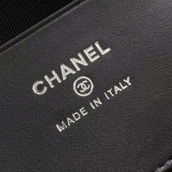 Repliche Borsa Chanel Hobo trapuntata con catena AP4850 Nero Imitazioni False Online