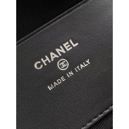 Repliche Borsa Chanel Hobo trapuntata con catena AP4850 Nero Imitazioni False Online
