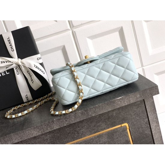 Repliche Borsa Chanel piccola con patta e manico superiore AS5702 Azzurro Imitazioni False Online