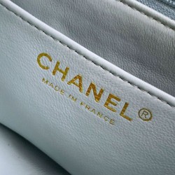 Repliche Borsa Chanel piccola con patta e manico superiore AS5702 Azzurro Imitazioni False Online