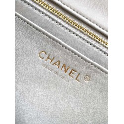 Repliche Borsa Chanel piccola con patta classica CF in pelle di agnello lucida bianca Imitazioni False Online