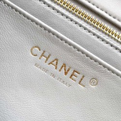 Repliche Borsa Chanel piccola con patta classica CF in pelle di agnello lucida bianca Imitazioni False Online